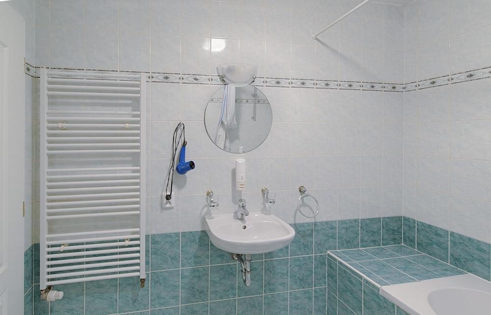 Hotel Derby Karlovy Vary Luaran gambar
