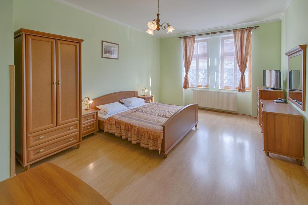 Hotel Derby Karlovy Vary Bilik gambar