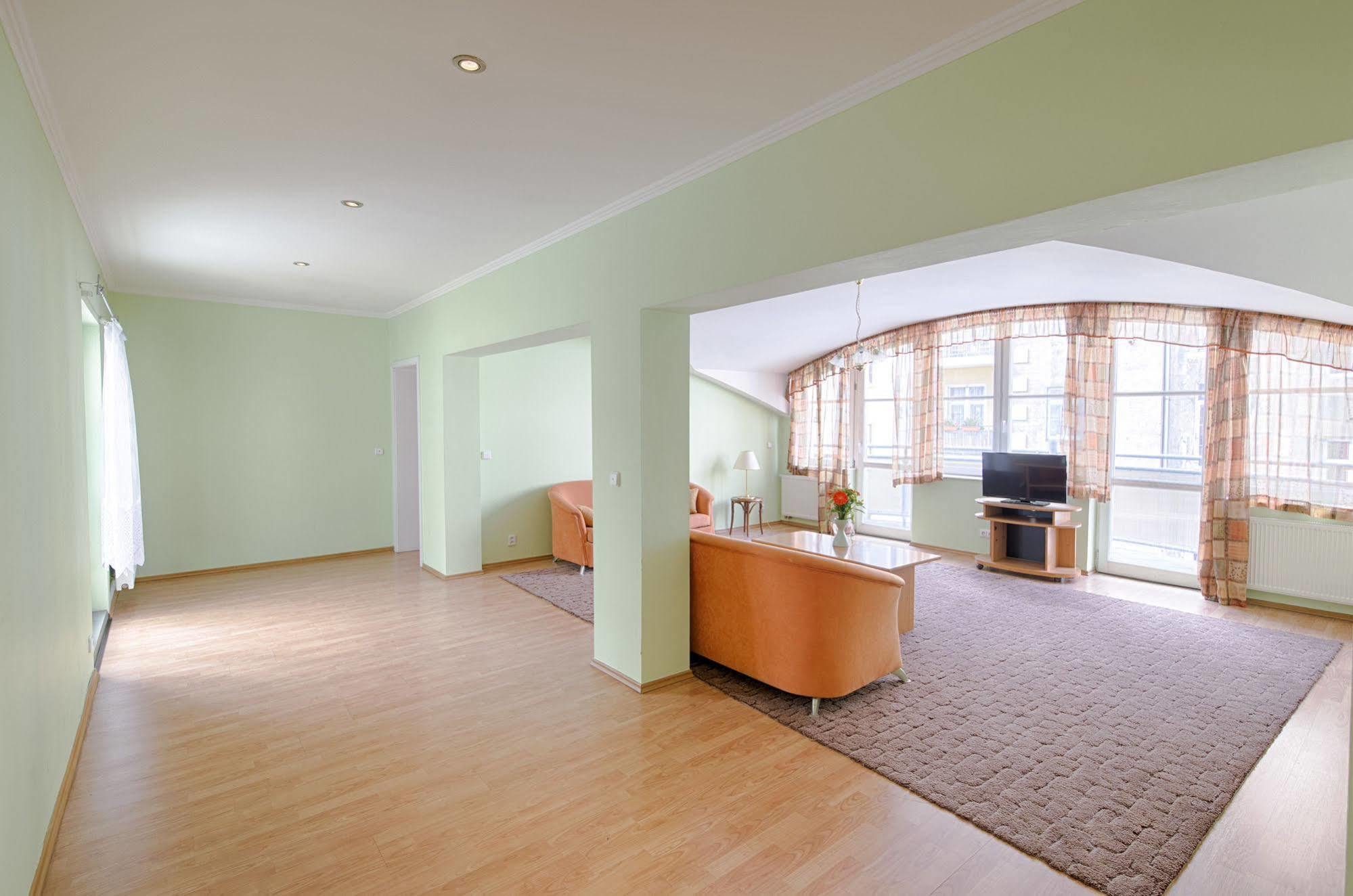 Hotel Derby Karlovy Vary Luaran gambar