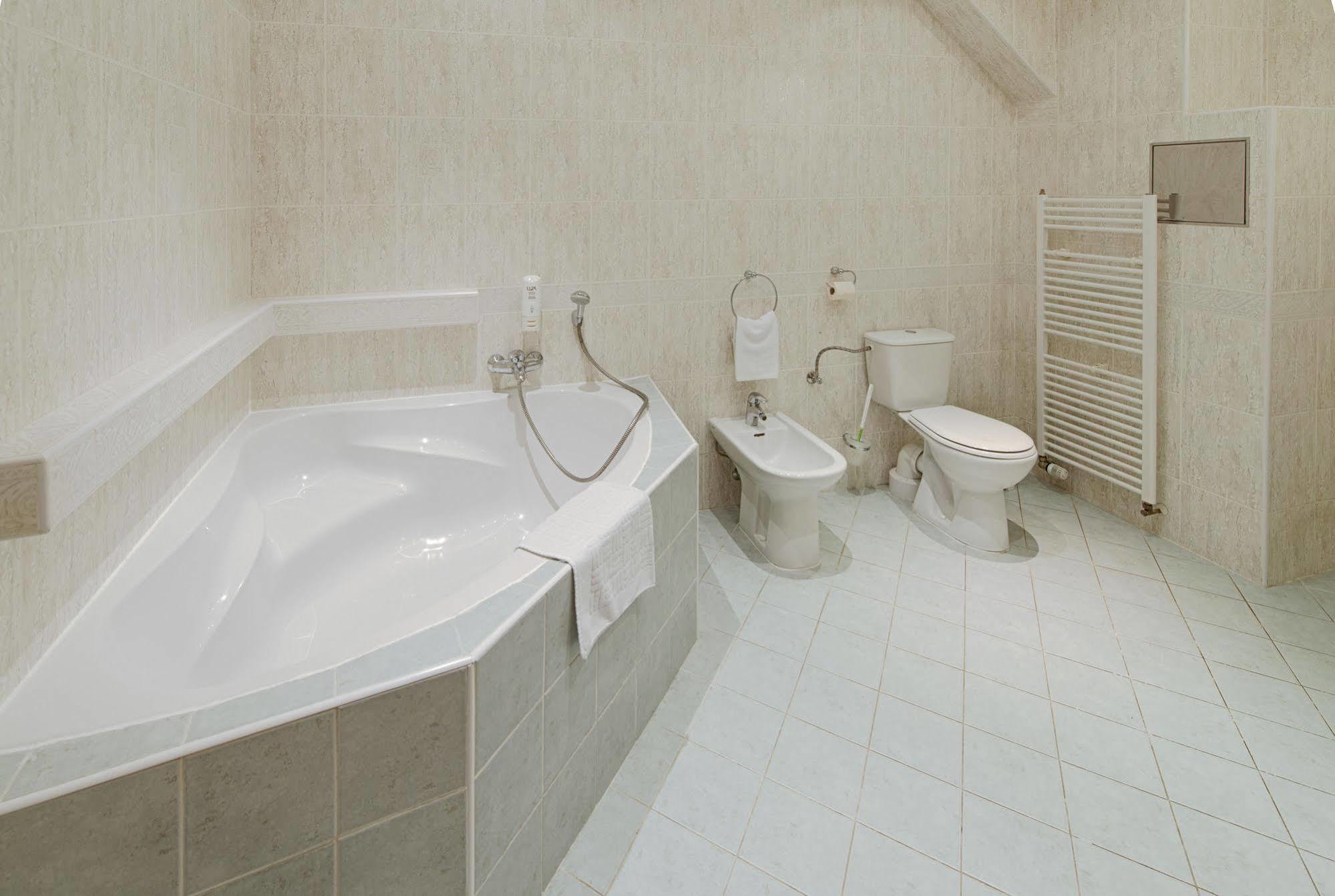 Hotel Derby Karlovy Vary Luaran gambar