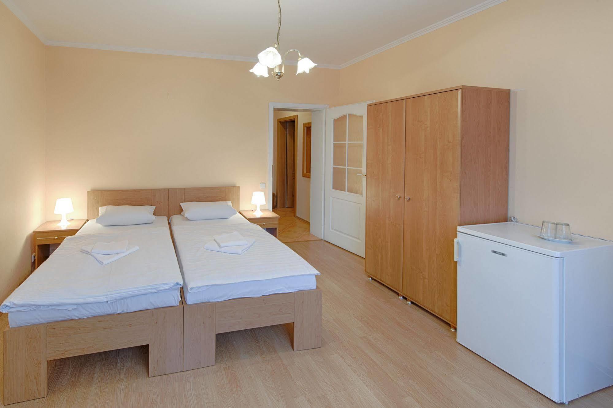Hotel Derby Karlovy Vary Luaran gambar