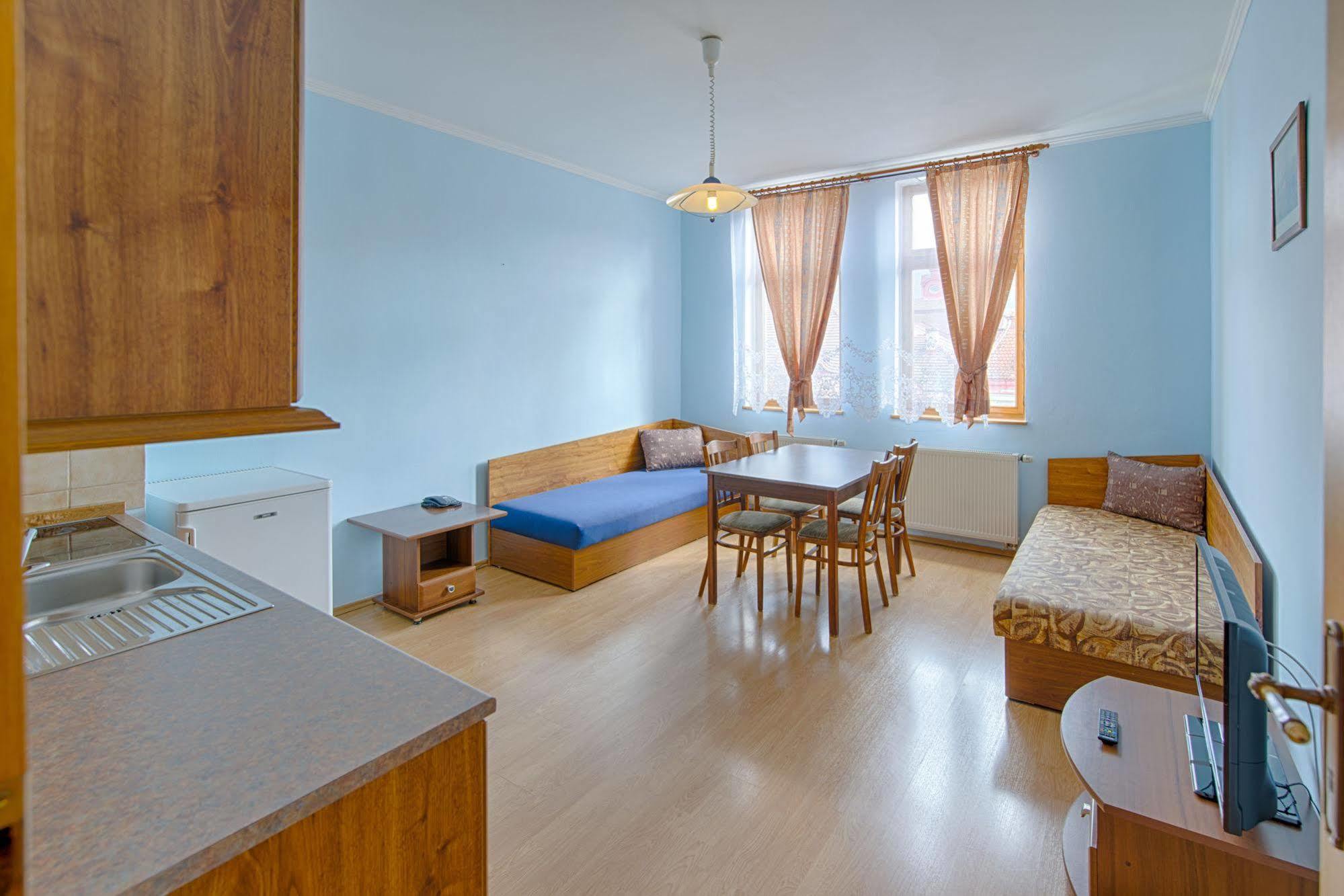 Hotel Derby Karlovy Vary Luaran gambar