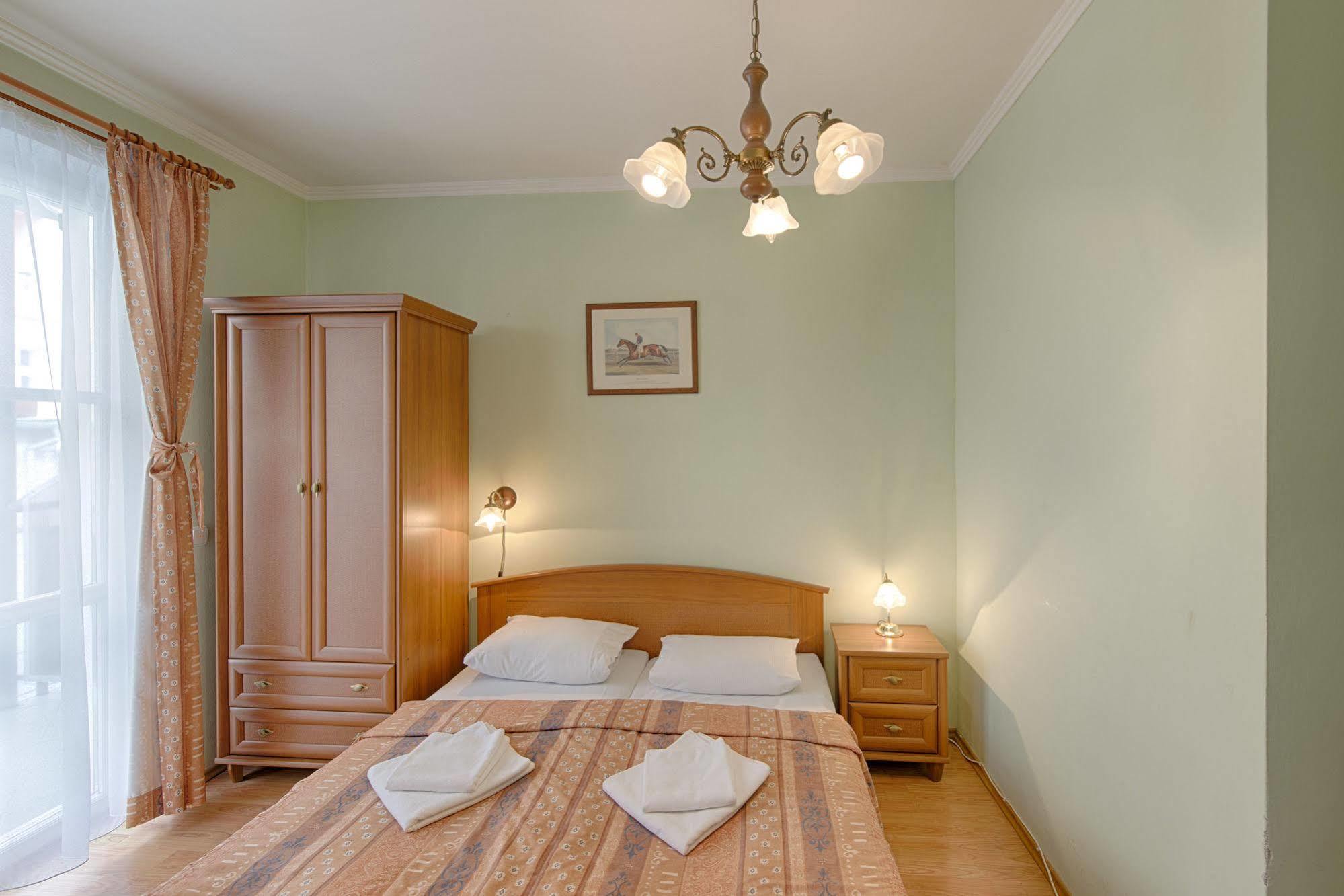 Hotel Derby Karlovy Vary Luaran gambar